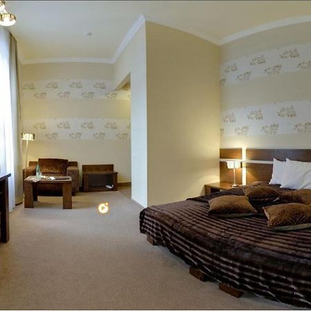 Four Rooms Mini-Hotel Charkiw Zimmer foto